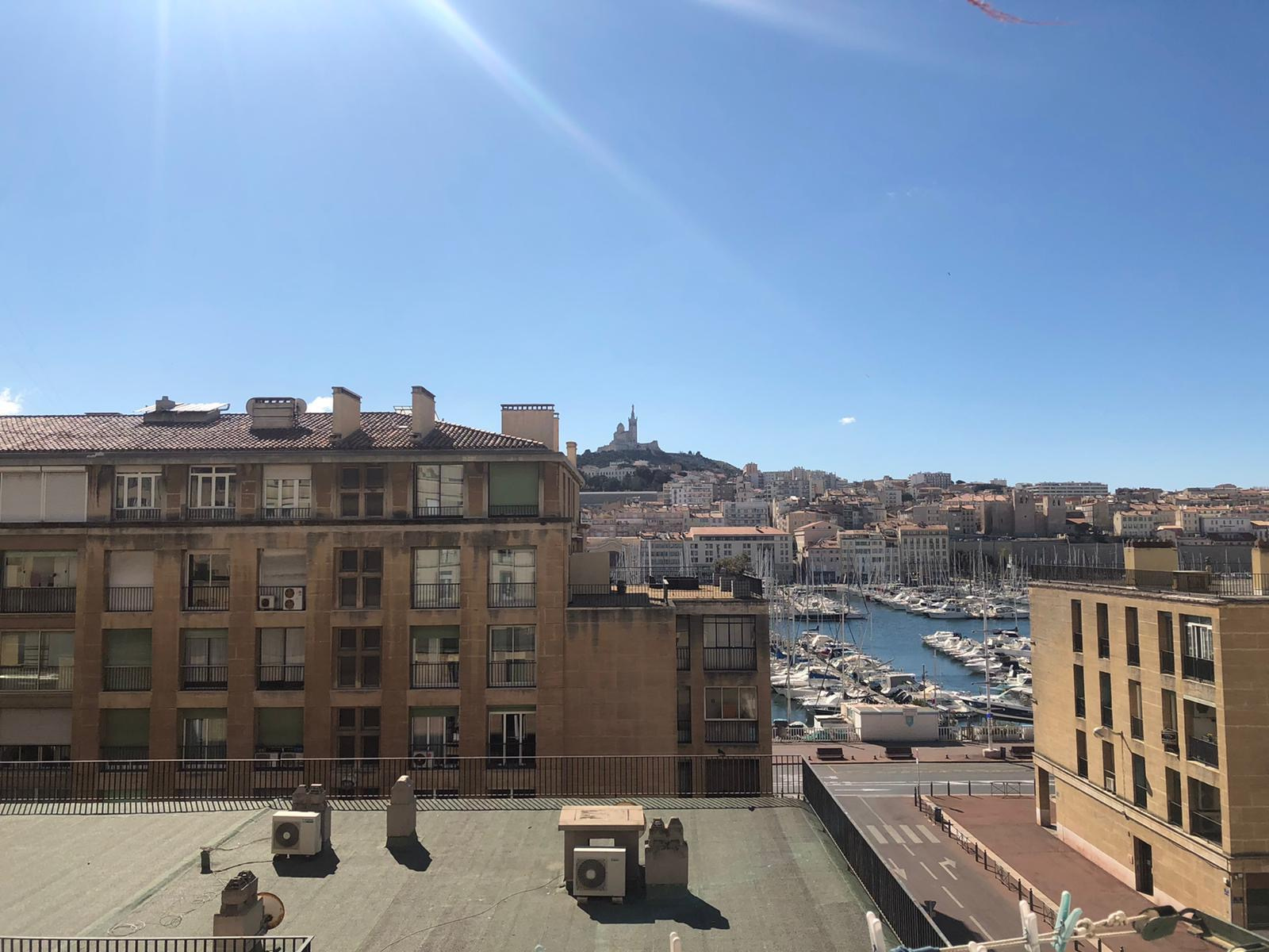 Appartement en Vente à Marseille / 2 pièces 38m2